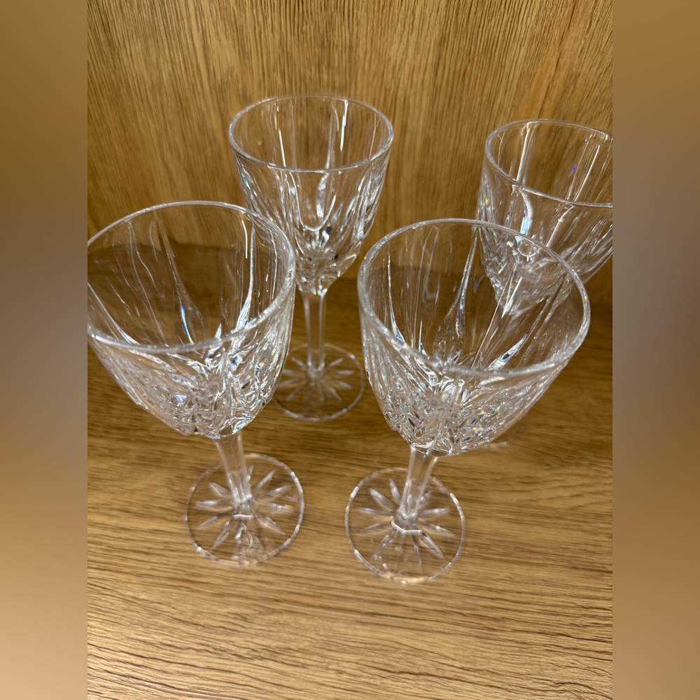 Mikasa Crystal Wine Stems (4)- Apollo Pattern 7 1/2" Stemware